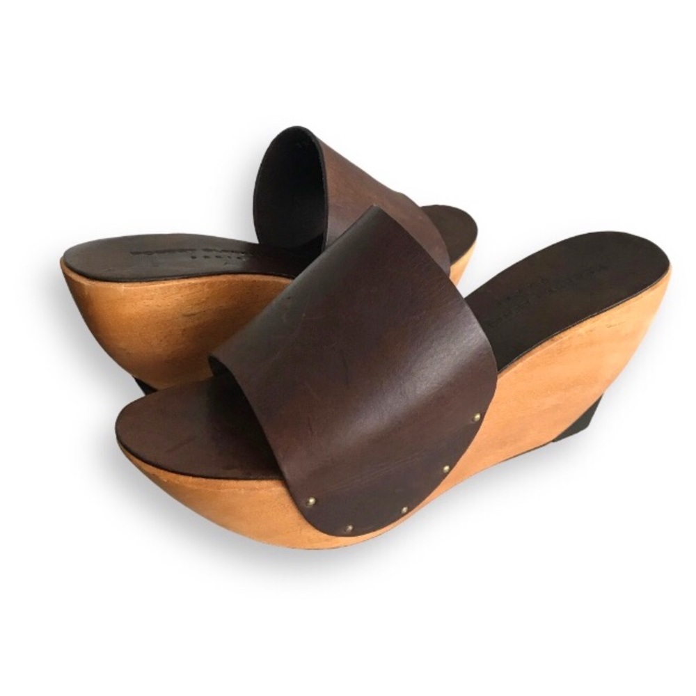 Robert Clergerie Brown Leather and Tan Wood Wedge Slide Sandals